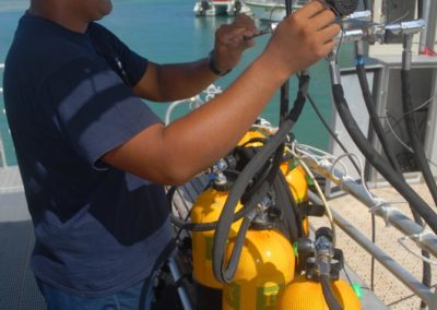 Contrôle technique des bouteilles de plongée sous-marine - Topdive Polynésie