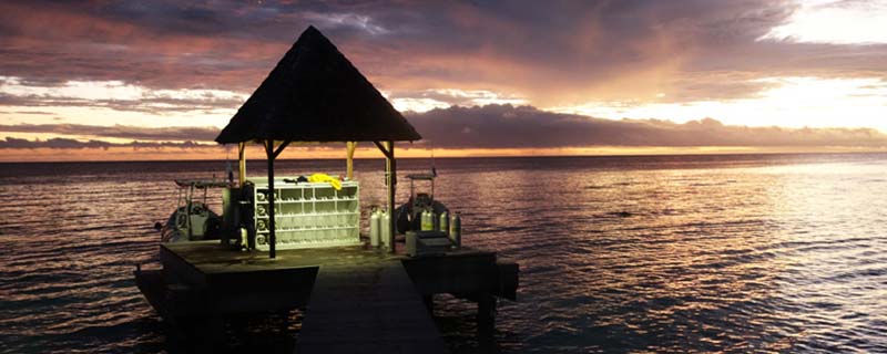 Sunset dans la passe de Tiputa, Rangiroa